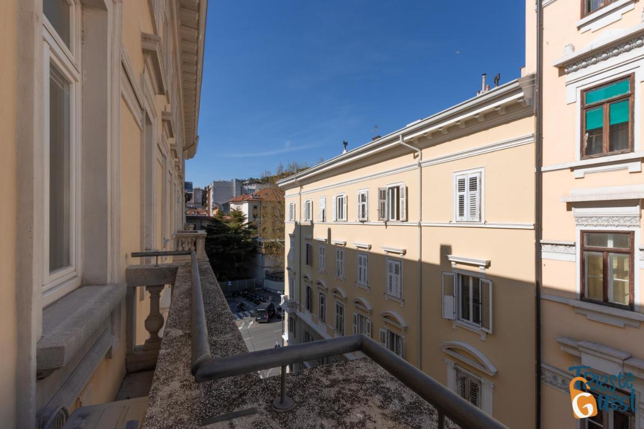 The House Of Joy - Luminoso - Clima - Balcone Apartment Trieste Exterior photo